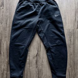 Nike Black Thermal Fit Sweats 