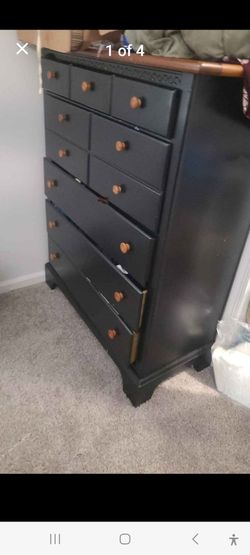 4 pieces Queen Bedroom set