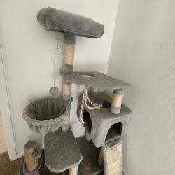 Heybly Cat Tree, Cat Tower for Indoor Cats with Scratching Board, Multi-Level Cat Furniture Condo with Feeding Bowl Smoky Gray 