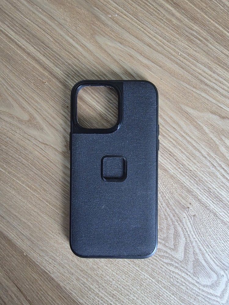 Peak Design Case w/ Peak Design MagSafe Wallet