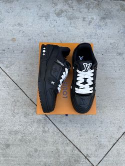 LV Trainers (Size 7.5, 8.5)