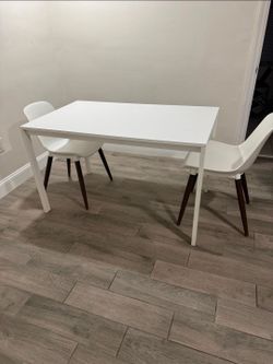 IKEA white table