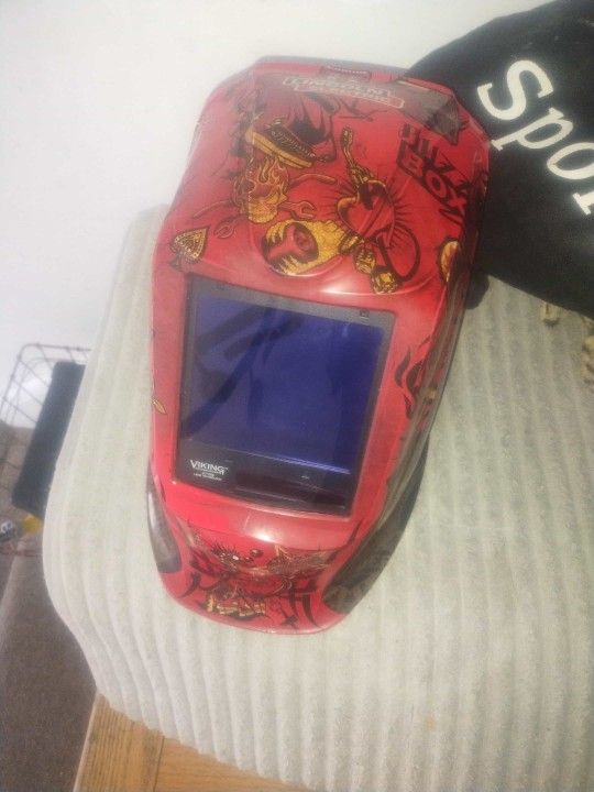 Lincoln Viking Welding Helmet 3350 "Mojo"