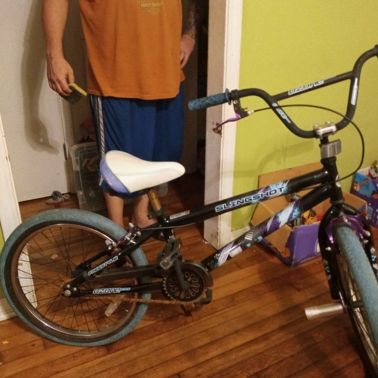 20 Inch Boy Or Girl Slingshot Ozone 500 Bicycle