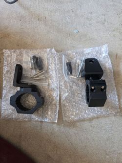 Light mount for UTV