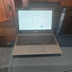 Acer Chromebook C720 Clean Laptop Ready For Use
