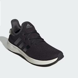 Adidas Women Sz 8 New In Box