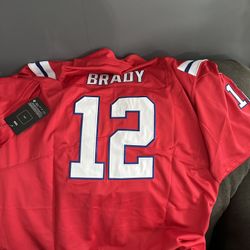 Brady jersey patriots Size Large