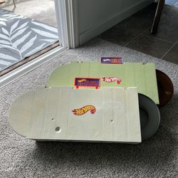Hot Wheels 1977 Car Service Cases 