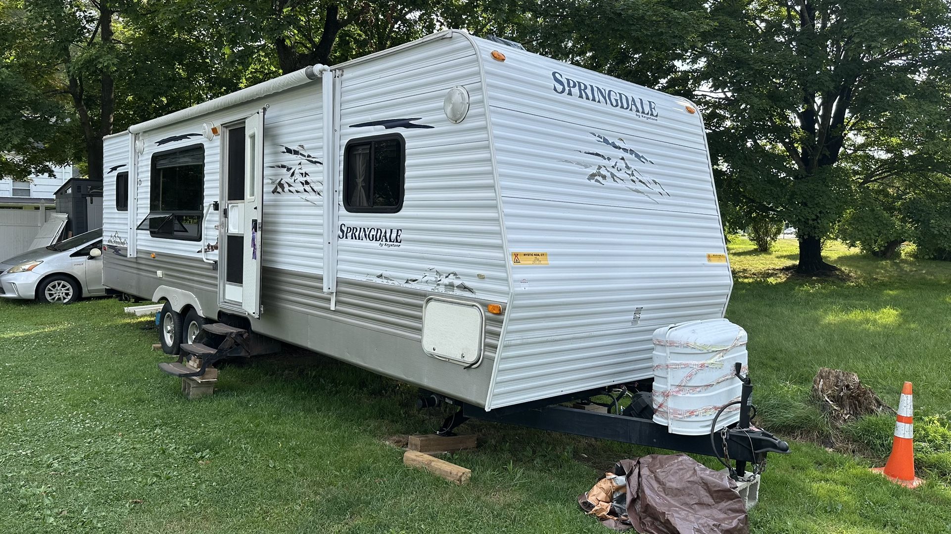 2009 Springdale RV camper