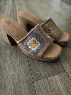 No Boundaries Wedges, size 7