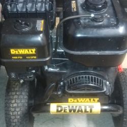 DeWalt Pressure Washer 4400