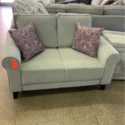 Loveseat 