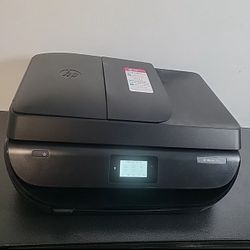 HP Officejet 5255 All-In-One Wireless Inkjet Color Printer *Needs Ink