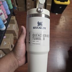 Stanley Cup 30oz White Vinal