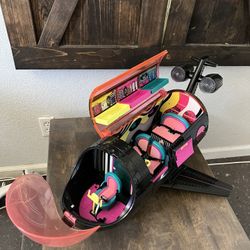 LOL Surprise Plane Playset Transforms Plane Ages 6-11