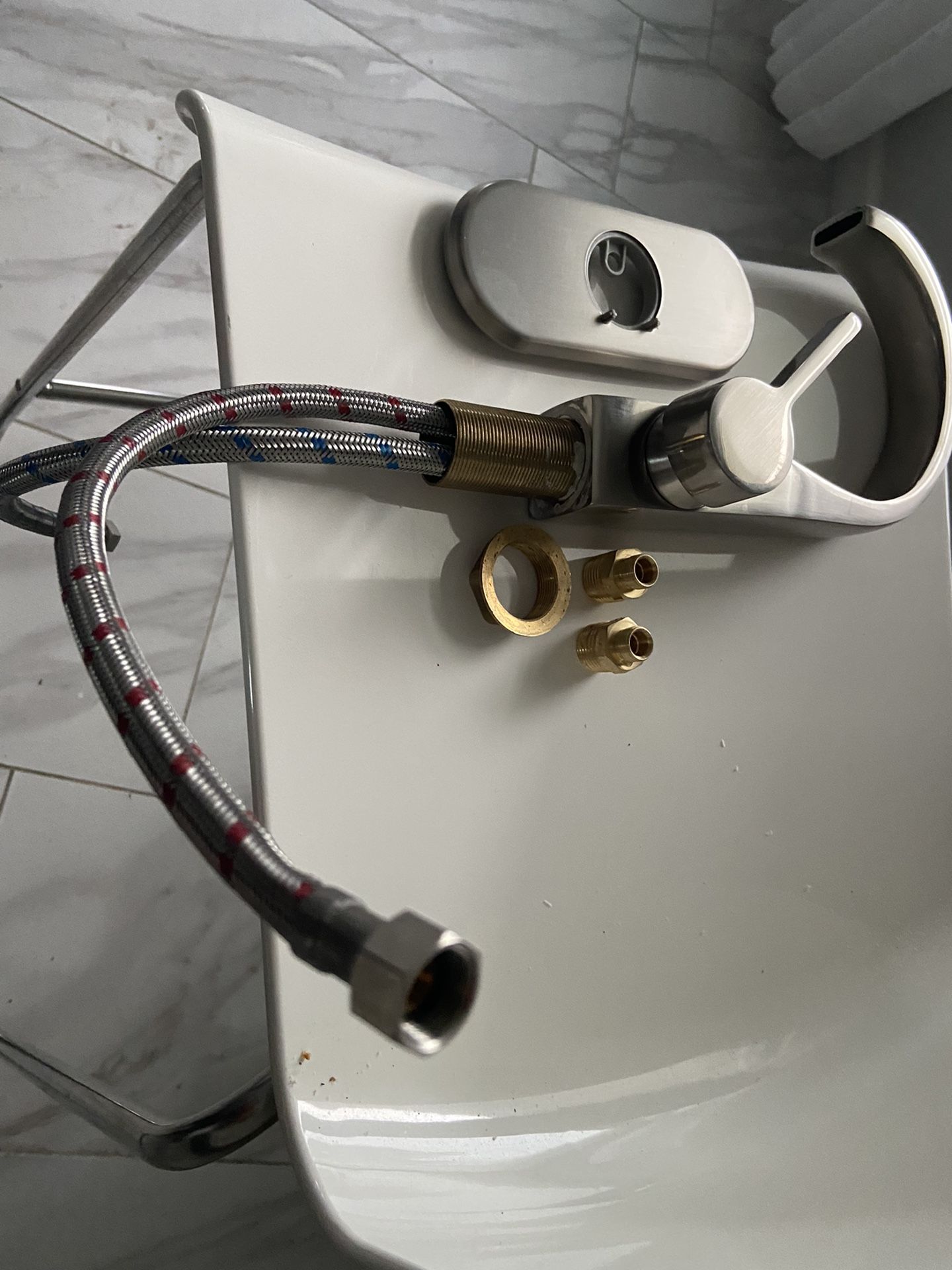 Silver Nickel One Hole Kitchen Faucet