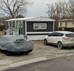 2 Bed/1 Bath Mobile Home