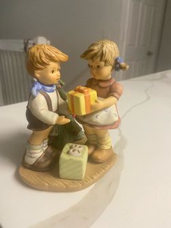 Ceramic figures