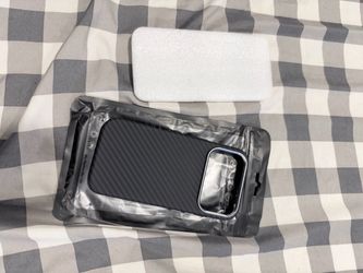 iphone 17/18 pro case carbon fiber.