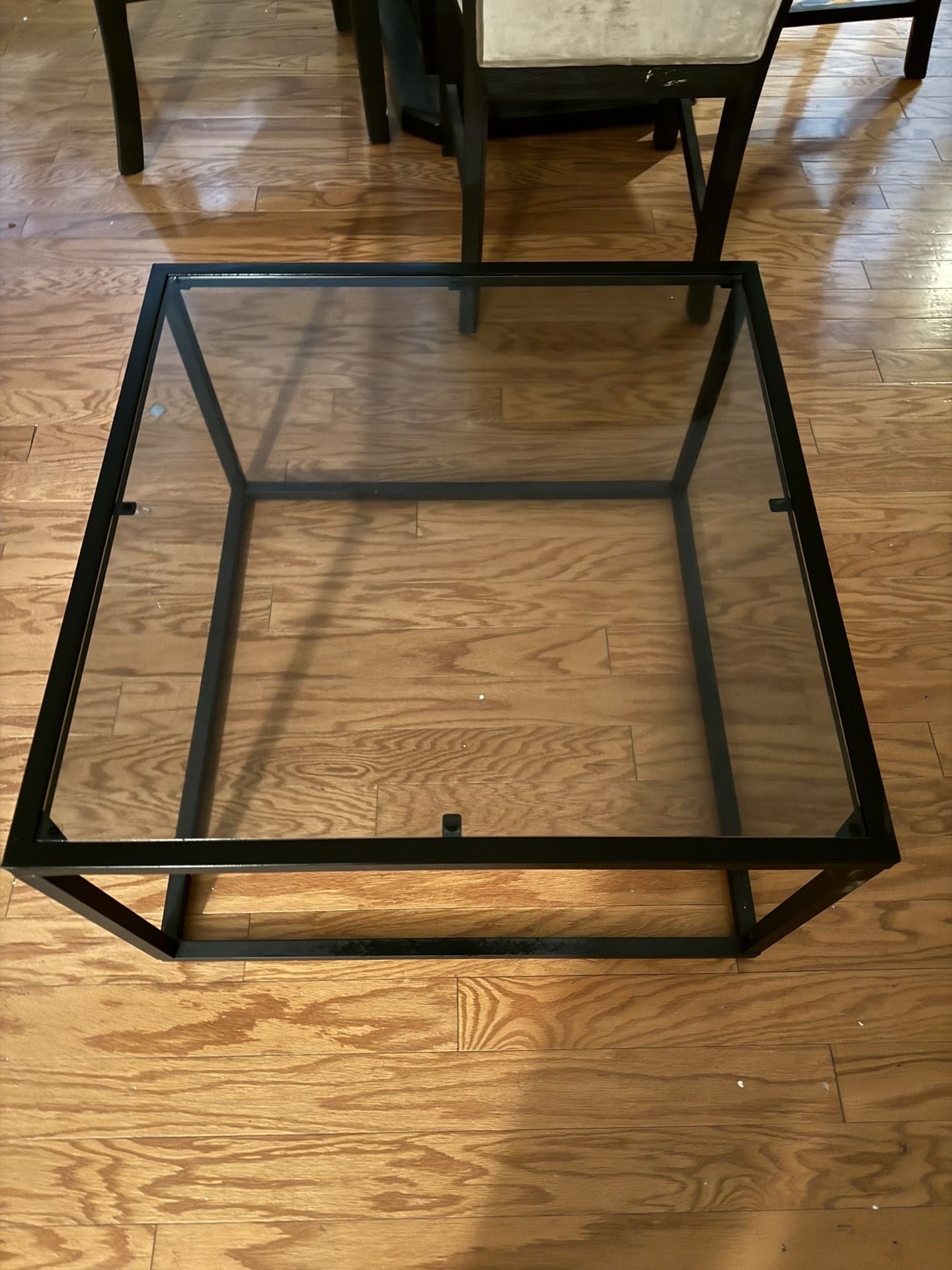 Glass table 