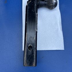 VOLVO (OEM) 2” Receiver Ball and  Trailer Hitch Mount 