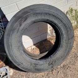 SEMI TIRE  295 75 22.5 BRIDGESTONE