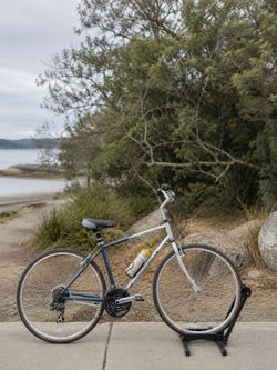KHS Brentwood Comfort / Hybrid Bike – 19” Large Frame - Lightweight City Bicycle