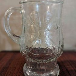 Anchor Hocking Rainflower 64 Oz 79's Glass Pitcher.