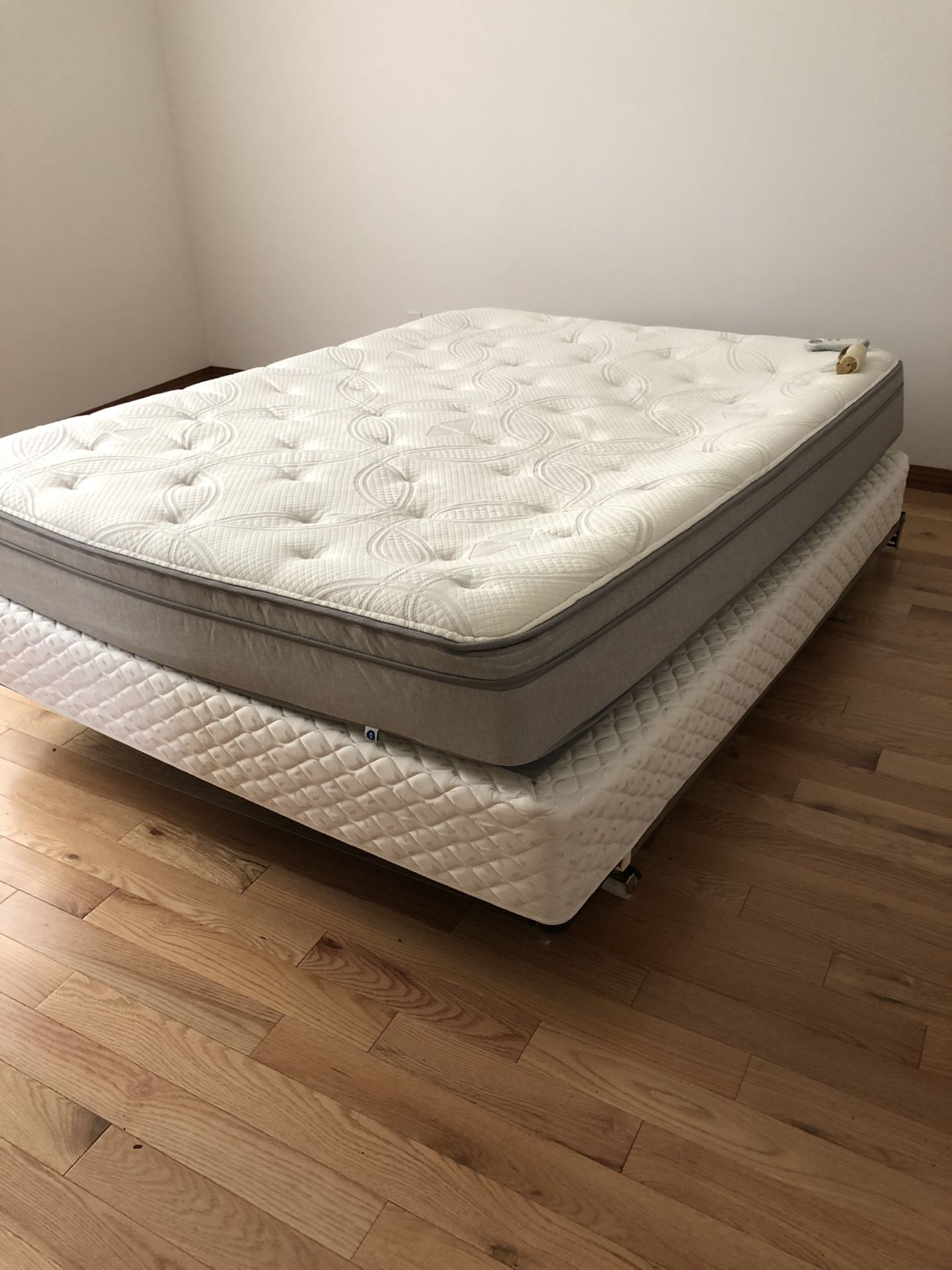 Queen Sleep Number bed- FREE