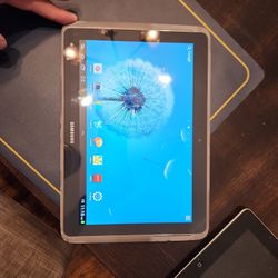 Samsung Tablet With S Pen 25$