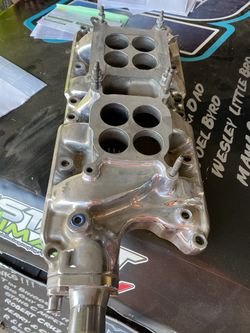 Edlebrock Manifold