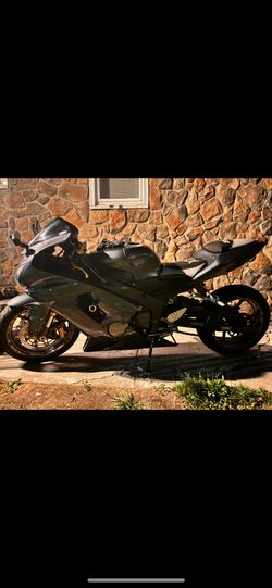 2006 Kawasaki ZX 6R 636 Motorcycle