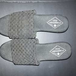 St. John's Bay slide sandals sz 7