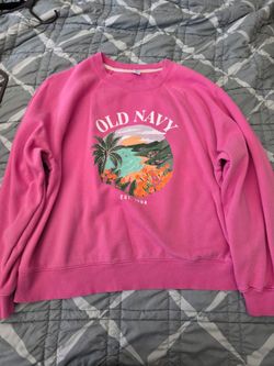 Old navy crew neck sweater