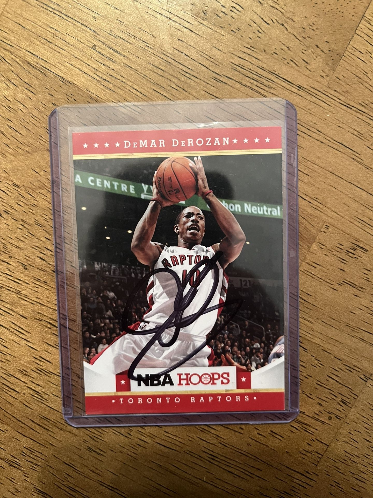 DeMar DeRozan Autographed NBA Card 