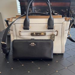 COACH Leather Purse and Matching Wallet