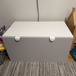 Moving sale ! IKEA SMÅSTAD Toy Box Storage Bench w/ Cushion