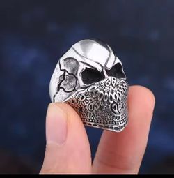 Biker skull ring