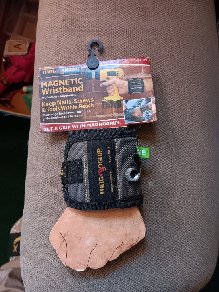 Magnogrip Magnetic Wristband