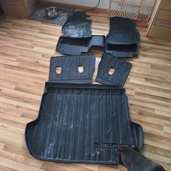 2018  subaru forester floor mats