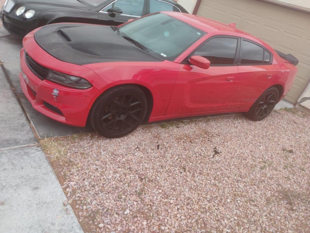 2016 Dodge Charger Runs Great. I Issues