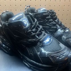 balenciaga runners 44eu
