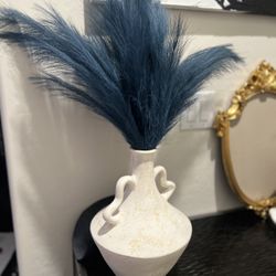 Pampas (vase Not For Sale) 