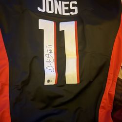 Julio Jones Signed And Certified Falcons Jersey