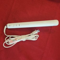 T3 Flat Iron Hair Straightner
