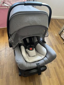 Bugaboo Turtle Air By Nuna Car Seat & Recline Base -GREY for Sale in San  Diego, CA - OfferUp