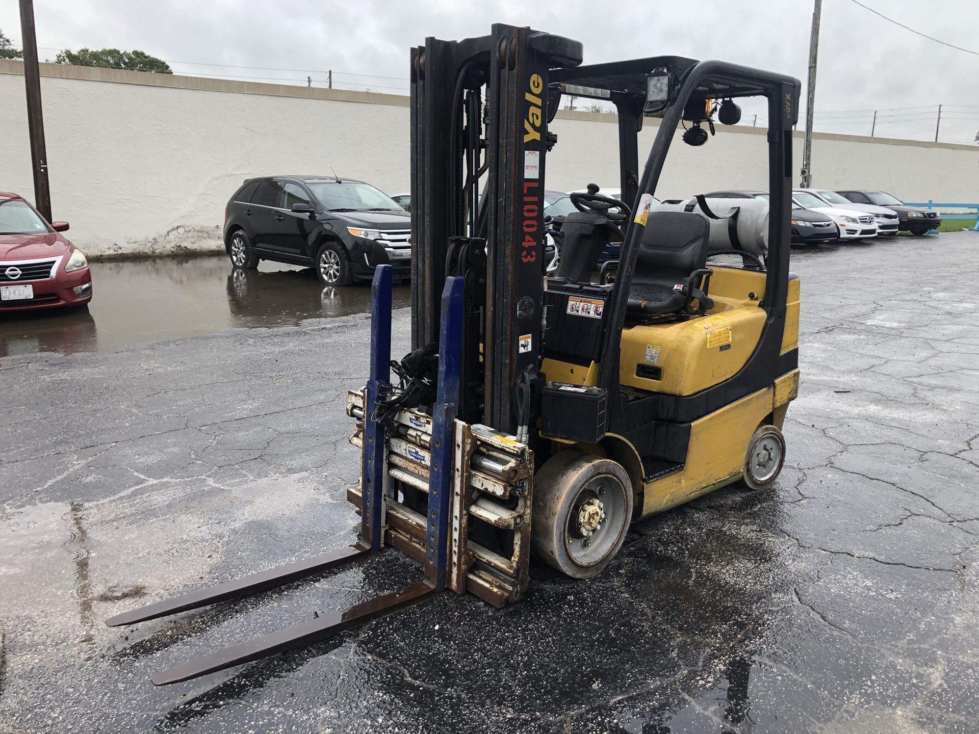 2010 Yelle forklift