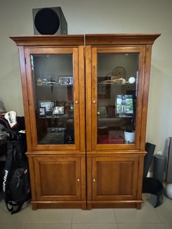 Thomasville Wood Entertainment Center