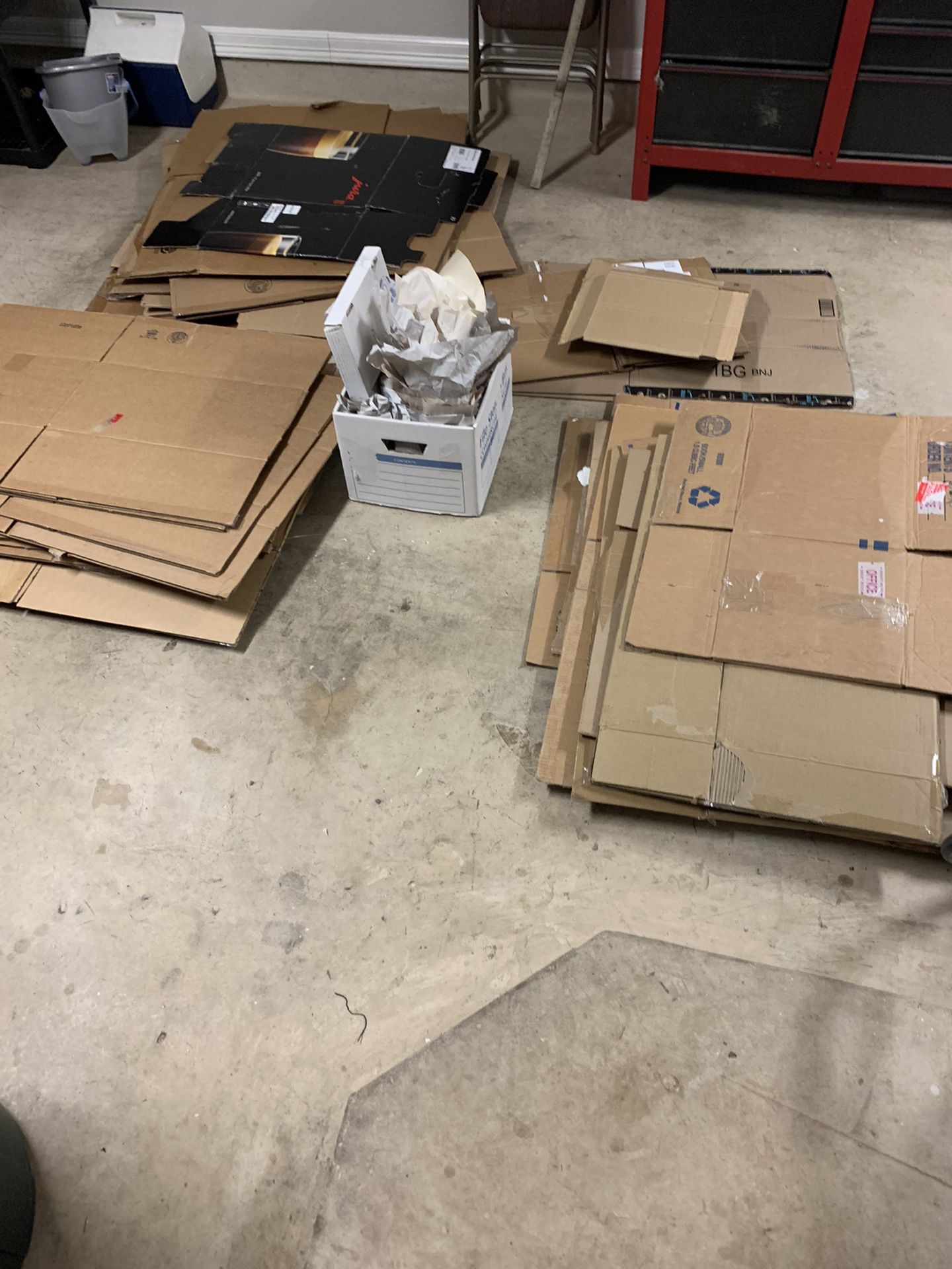 Anyone have free moving boxes?